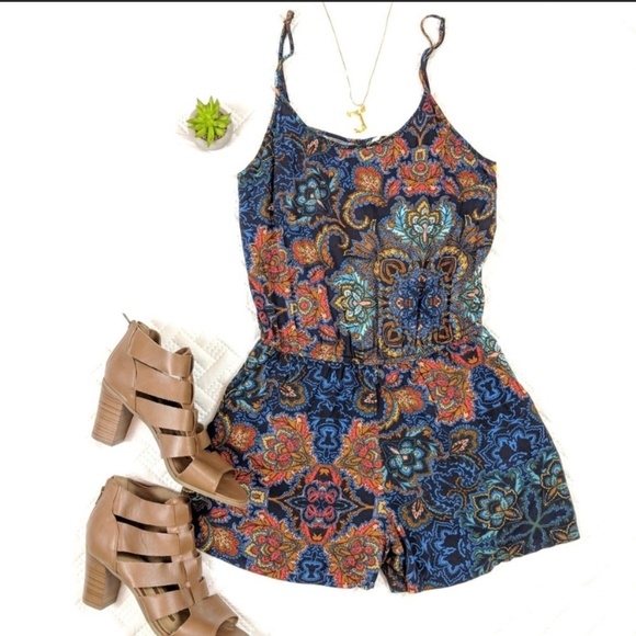 H&M Multi-Color Floral Paisley Patterned Romper - Picture 2 of 10